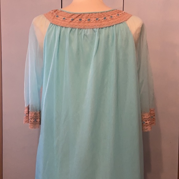 Vintage Avian Blue Egyptian Styled Lace Sleepwear - Picture 5 of 10